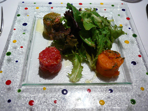 Christian Etienne Avignon 2009 09 19 tartare tomates Le traditionnel tartare de tomates en trois variétés au basilic, salade d'été à l'huile d'olive