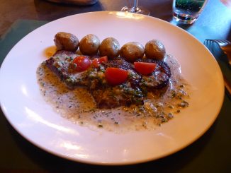Steak de cheval, pommes grenailles