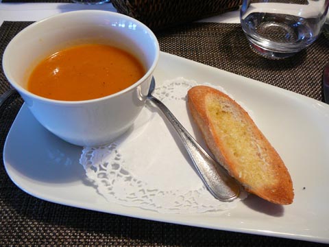 La soupe du marché et petits croûtons à l'ail