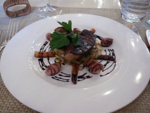 Foie gras poêlé et sot-l’y-laisse de poularde Foie gras poêlé et sot-l’y-laisse de poularde