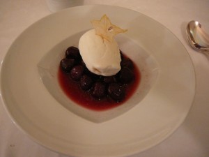 cerises amarene et glace fior di latte cerises amarene et glace fior di latte