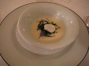 crème au gorgonzola et oeuf de caille poché crème au gorgonzola et oeuf de caille poché