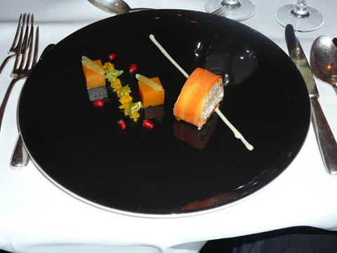 Mosaïque de homard canadien à la mangue et au citron vert Mosaïque de homard canadien à la mangue et au citron vert