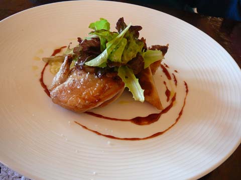 Filet de cailles de la Dombe, cuisse croustillante Filet de cailles de la Dombe, cuisse croustillante