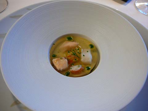 Gelée de poissons d'eau douce, mousseline de fenouil Gelée de poissons d'eau douce, mousseline de fenouil
