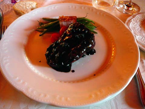 Filet de sanglier au carema et baies de genévrier Filet de sanglier au carema et baies de genévrier