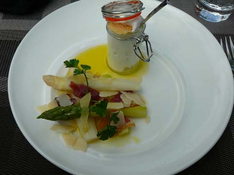 Asperges, Bruccio Corse et Parmesan Asperges, Bruccio Corse et Parmesan