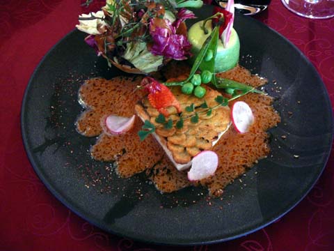 Filet de féra en écailles de pommes de terre Filet de féra en écailles de pommes de terre