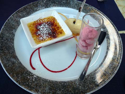 Crème brûlée à la framboise, crème glacée maison Crème brûlée à la framboise, crème glacée maison
