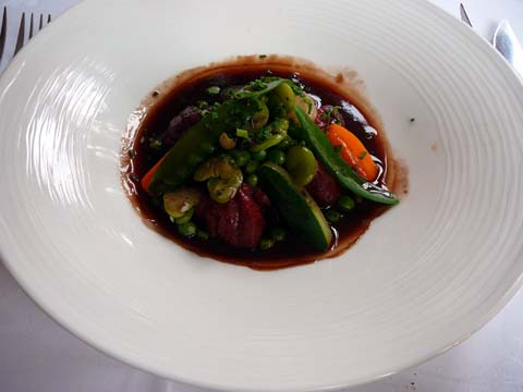 Noix de joue de porc braisée façon bourguignonne Noix de joue de porc braisée façon bourguignonne