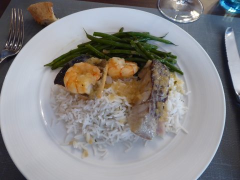 Cassolette de poissons, haricots verts, riz
