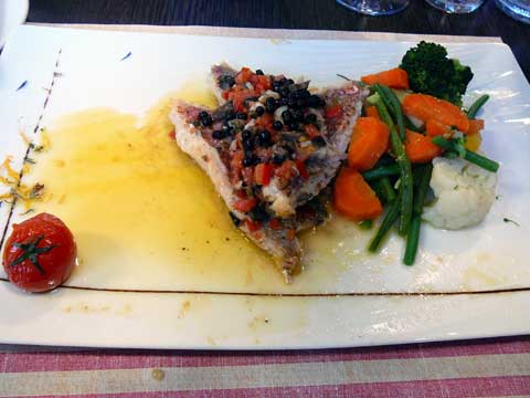 Snacké de filets de rouget à la méditérranéenne