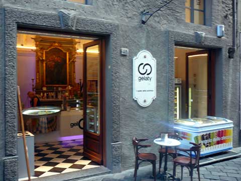 Glaces Gelateria Gelaty, Aoste, Italie