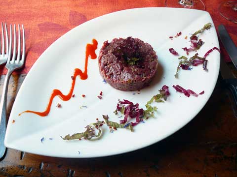 Tartare de filet de cerf à la mode du chef