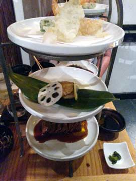 Sakagura : Tempura (crevettes, poissons et légumes), morue grillée, filet de boeuf