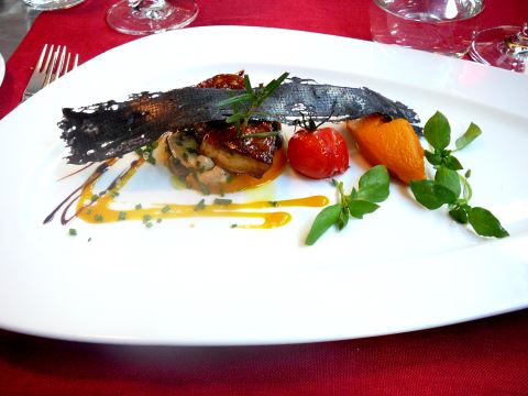 Escalope de foie gras poêlé, champignons et purée de carottes douces
