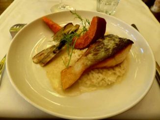 Saumon poêlé, couteaux, beurre blanc vanillé, citronnelle, risotto, courge rôtie