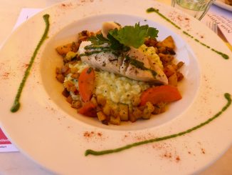 Filet de lieu noir, pesto à l'ail des ours, risotto de légumes