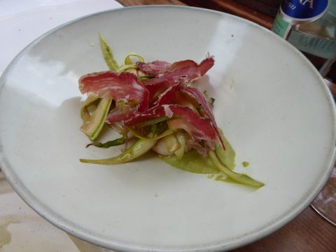 Saint -Jacques aux asperges et au Capocollo di Martina Franca