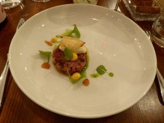carne cruda (veau) / sbrinz / citron
