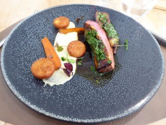 Magret de canette au miel et mousseline de panais