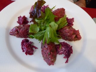 Tartare de boeuf coupé au couteau