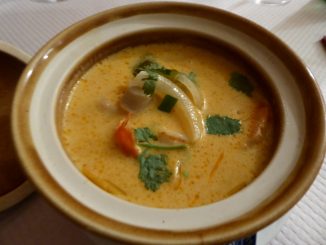 Soupe aux crevettes et à la citronnelle