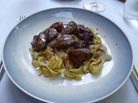 Restaurant Jägerhof, St-Gall / Sankt Gallen -Tagliatelle, pointes de filets de boeuf, sauce aux truffes