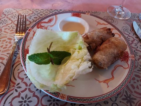 Restaurant Golden Dragon, Forel