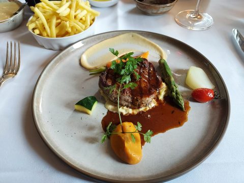 Restaurant Zum Bauernhof, Ulmiz