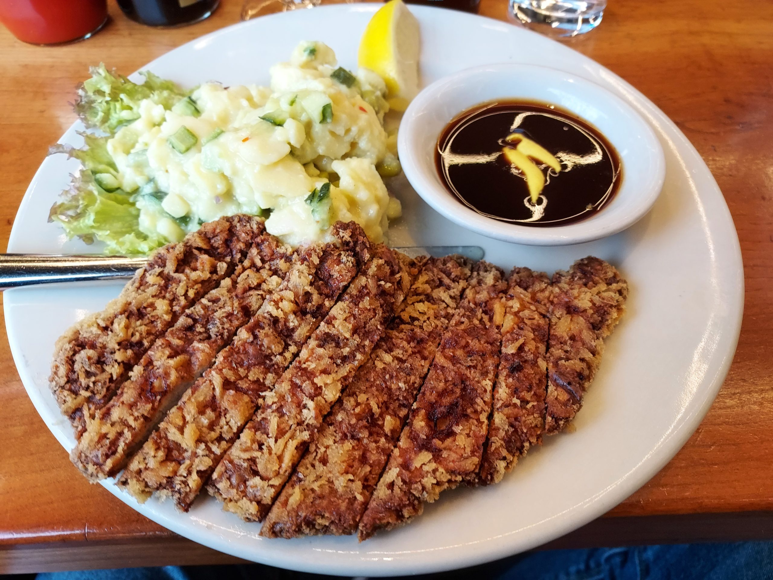 Restaurant Lily Factory, Zurich / Lochergut